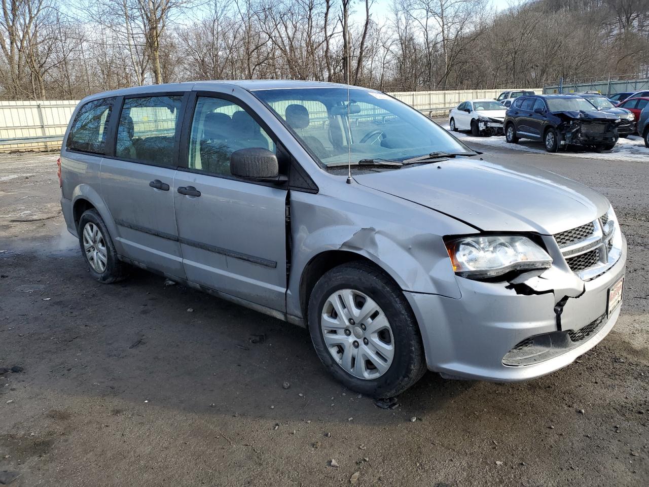 2016 Dodge Caravan - Image 4