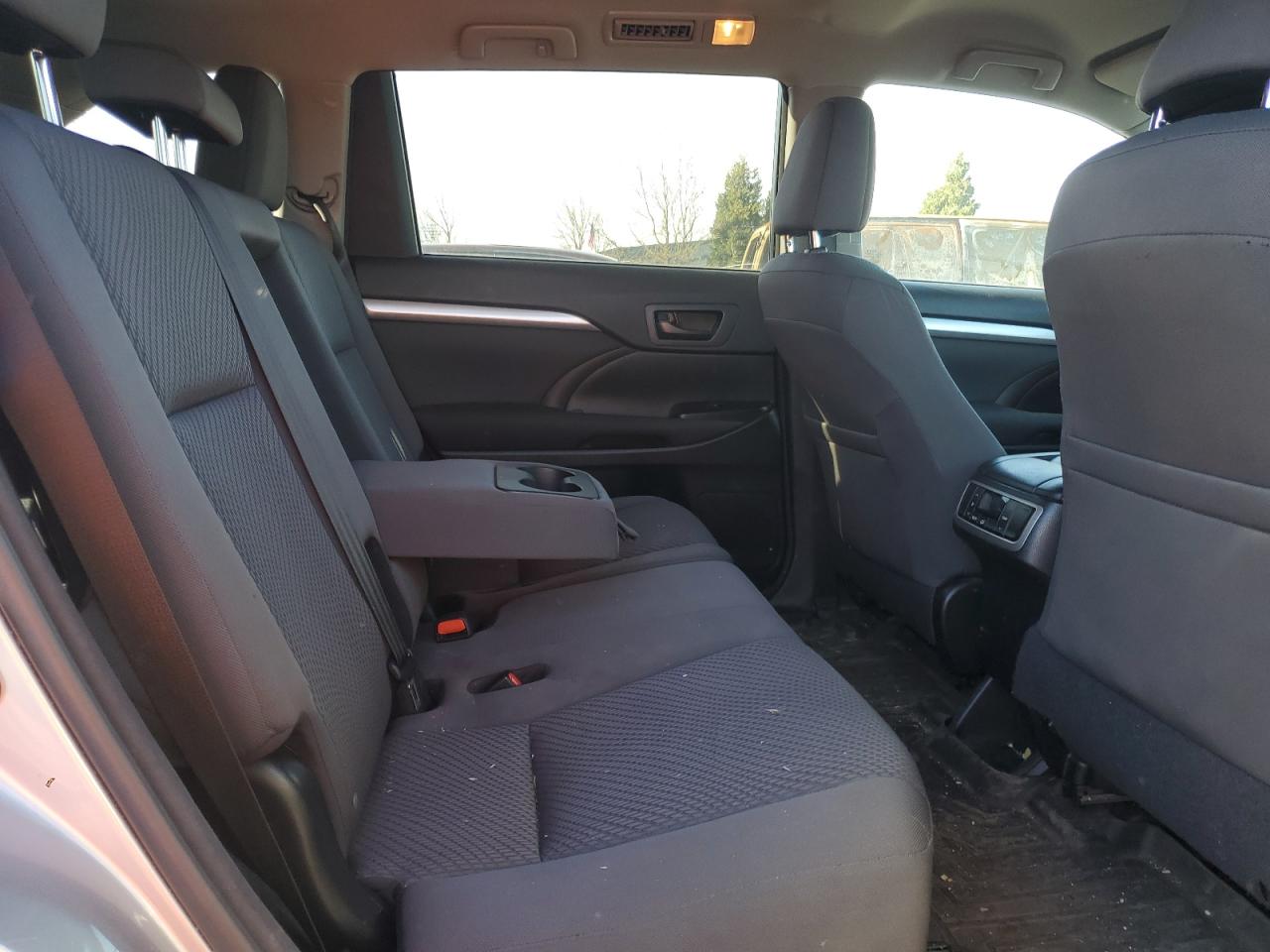 5TDZARFH9GS021698 TOYOTA HIGHLANDER 2016