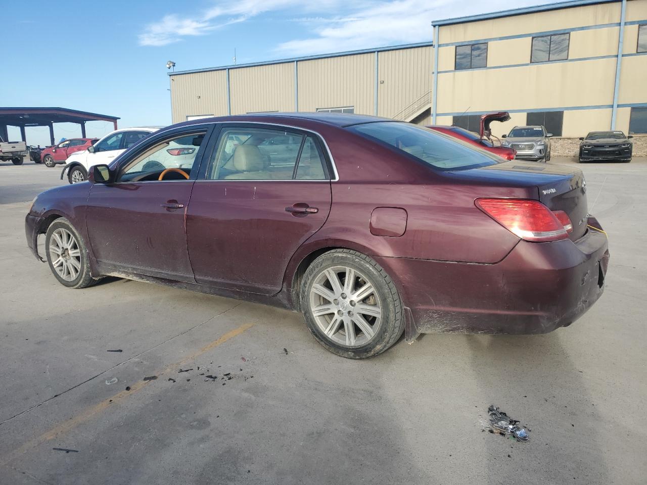 2007 Toyota Avalon - Image 2