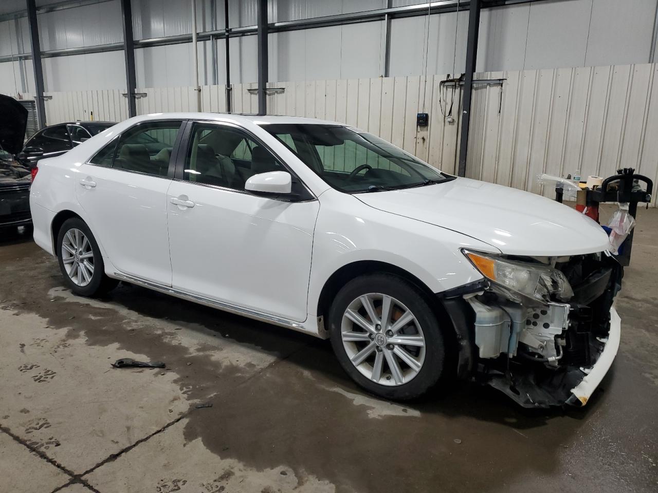 2012 Toyota Camry - Image 4