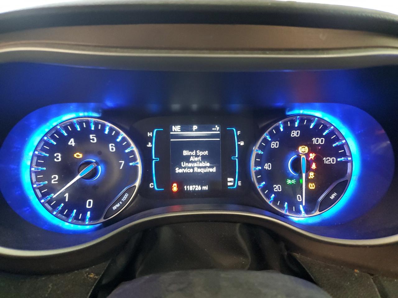 2017 Chrysler Pacifica Touring L VIN: 2C4RC1BG4HR850925 Lot: 71700865