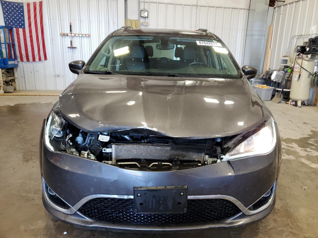 2020 Chrysler Pacifica - Image 5