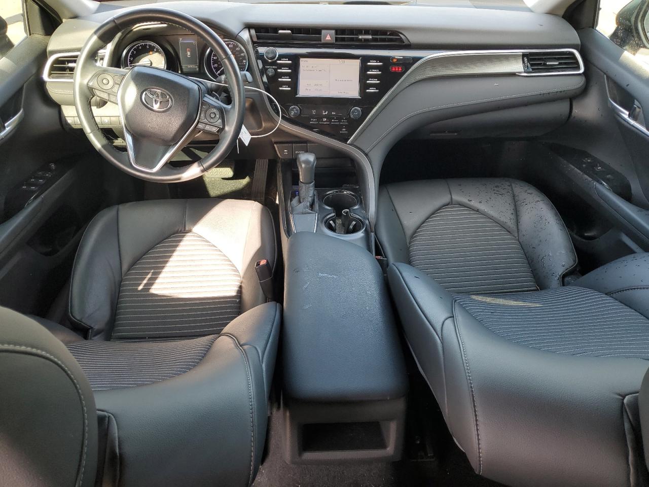 2018 Toyota Camry - Image 8
