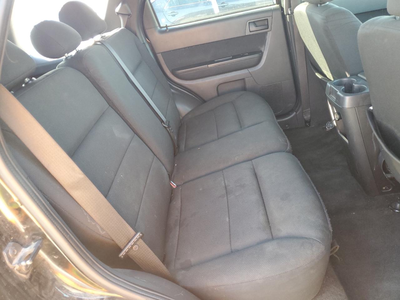 2009 Ford Escape - Image 11