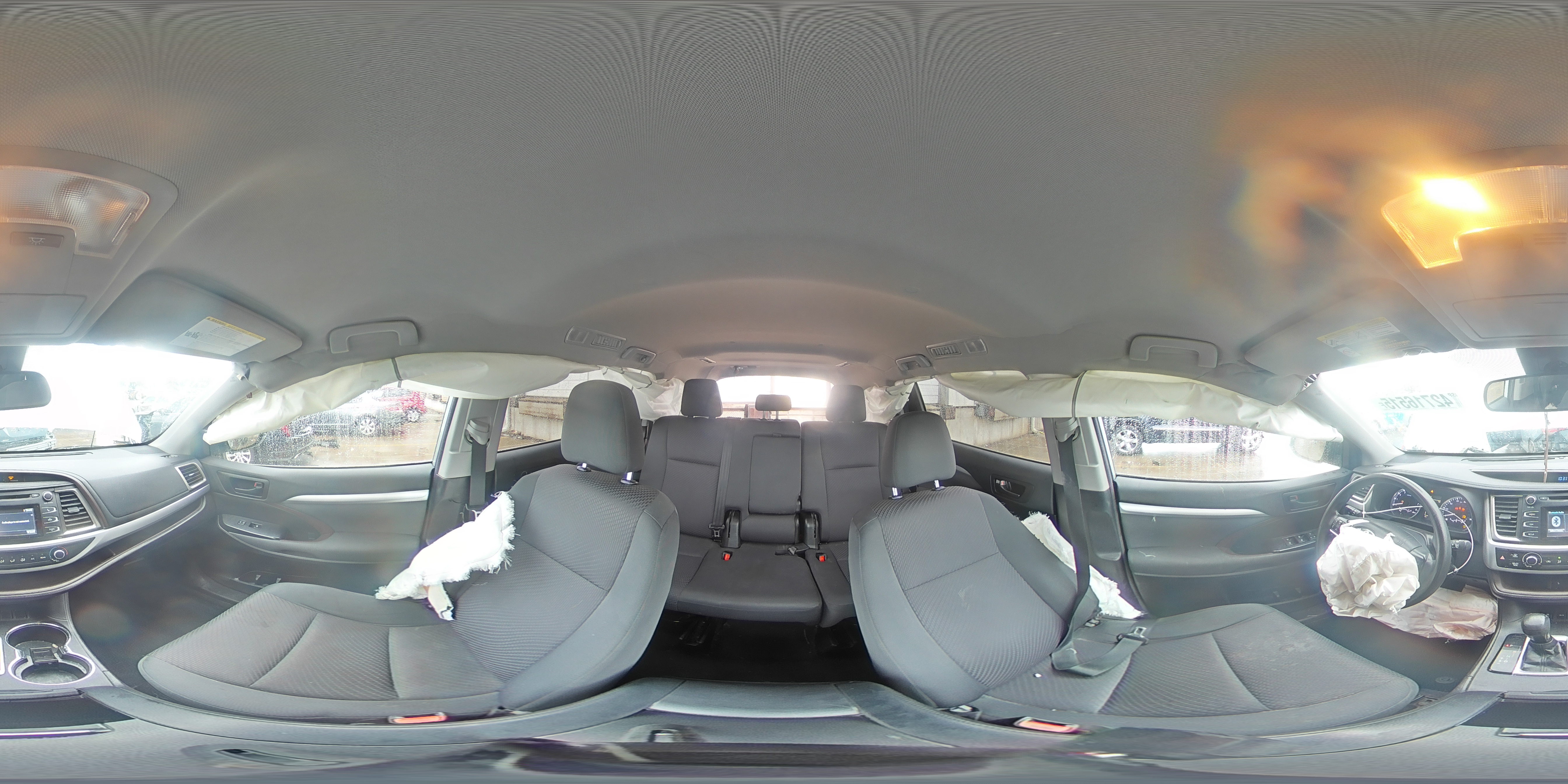 2018 Toyota Highlander - Image 13