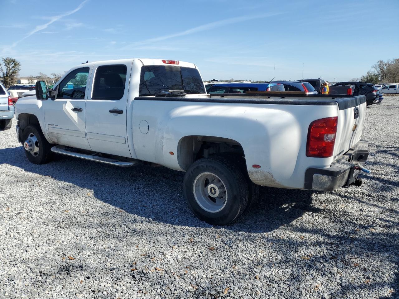 2013 Chevrolet Silverado - Image 2