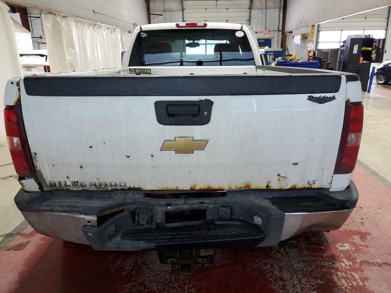 2011 Chevrolet Silverado - Image 6