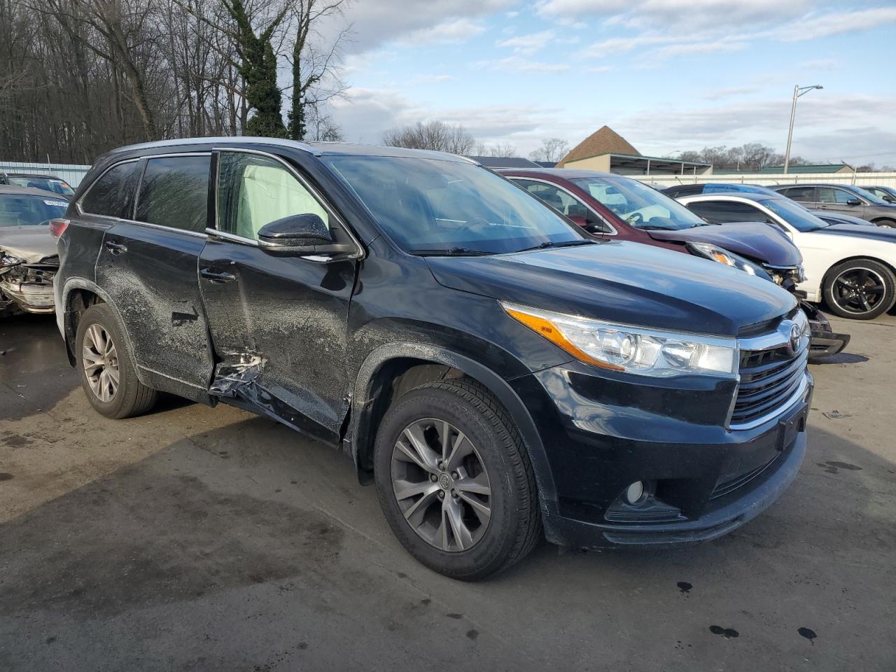 2015 Toyota Highlander - Image 4