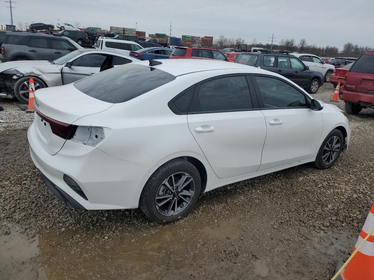 2024 Kia Forte - Image 3