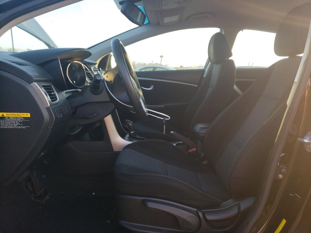 2013 Hyundai Elantra - Image 7