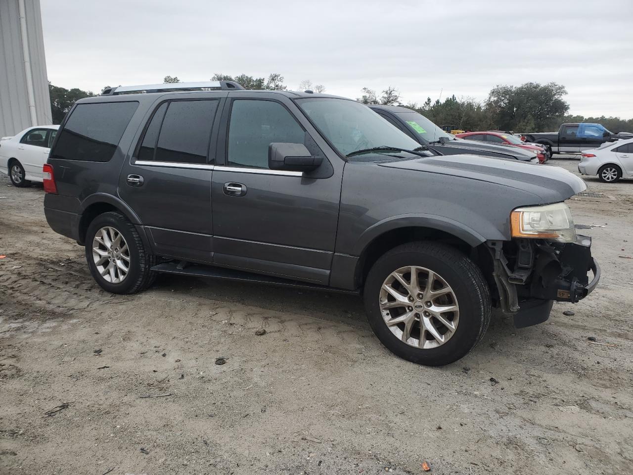 2015 Ford Expedition - Image 4