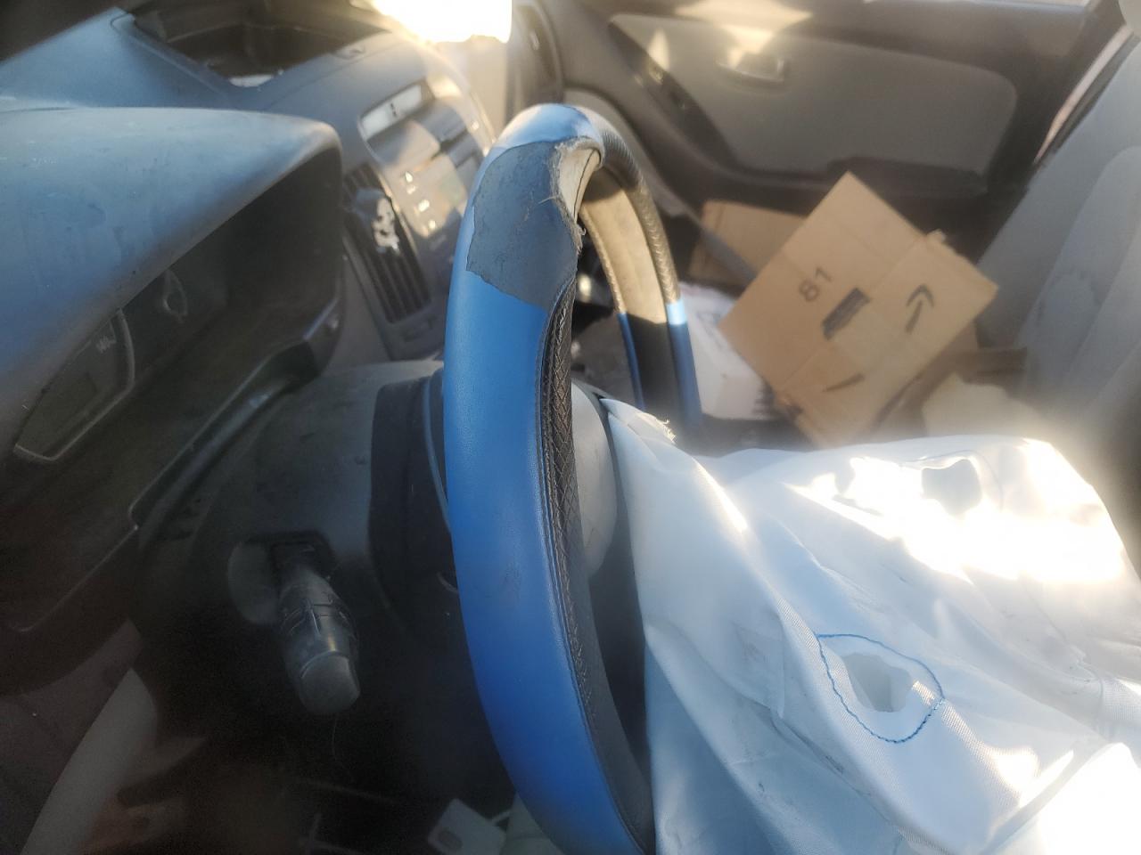 2009 Hyundai Elantra - Image 9