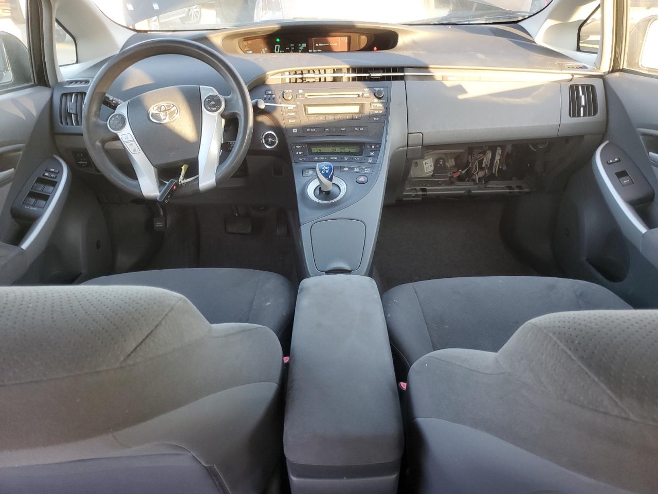 2010 Toyota Prius - Image 8