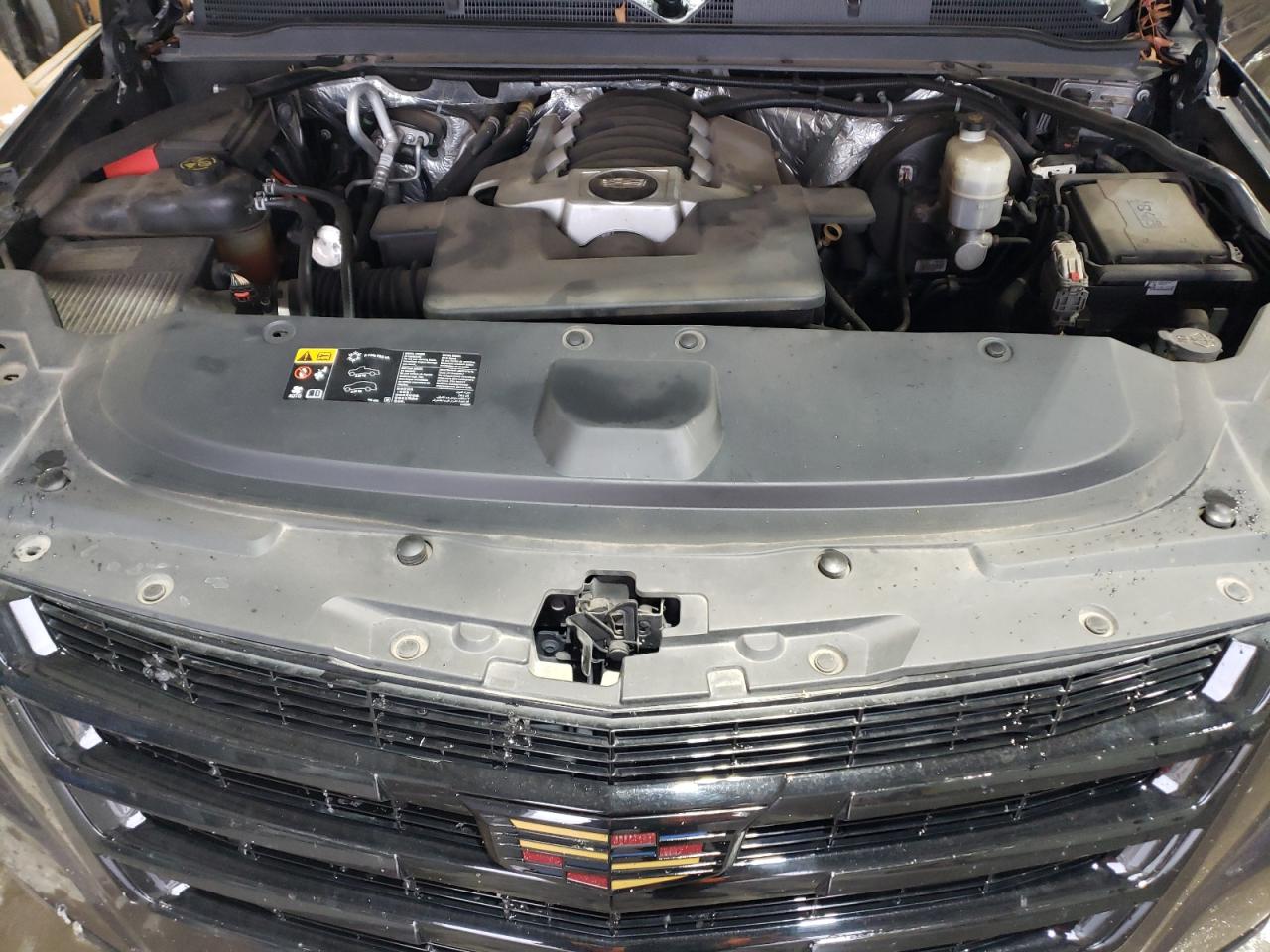 2015 Cadillac Escalade - Image 12
