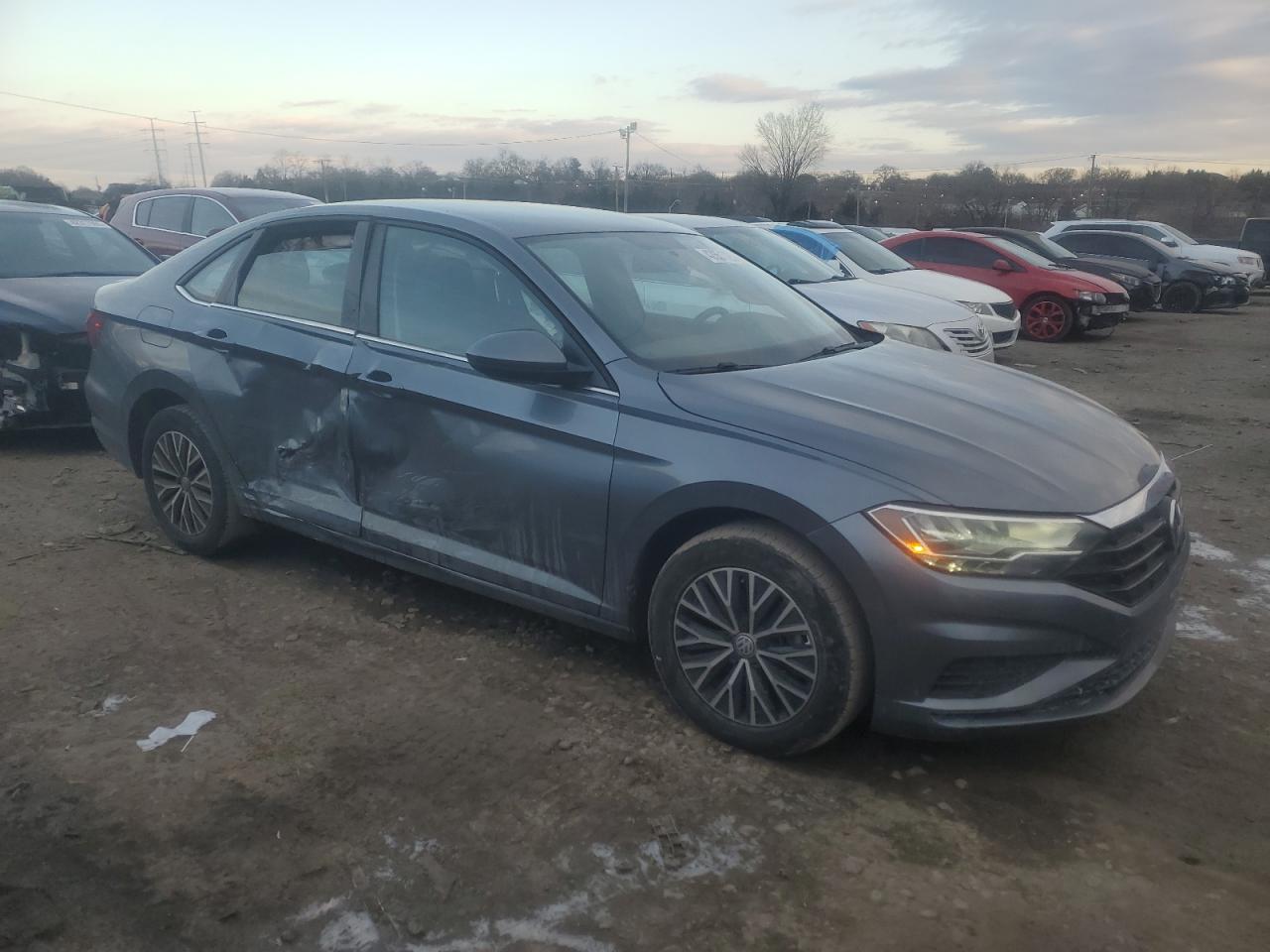 2021 Volkswagen Jetta - Image 4