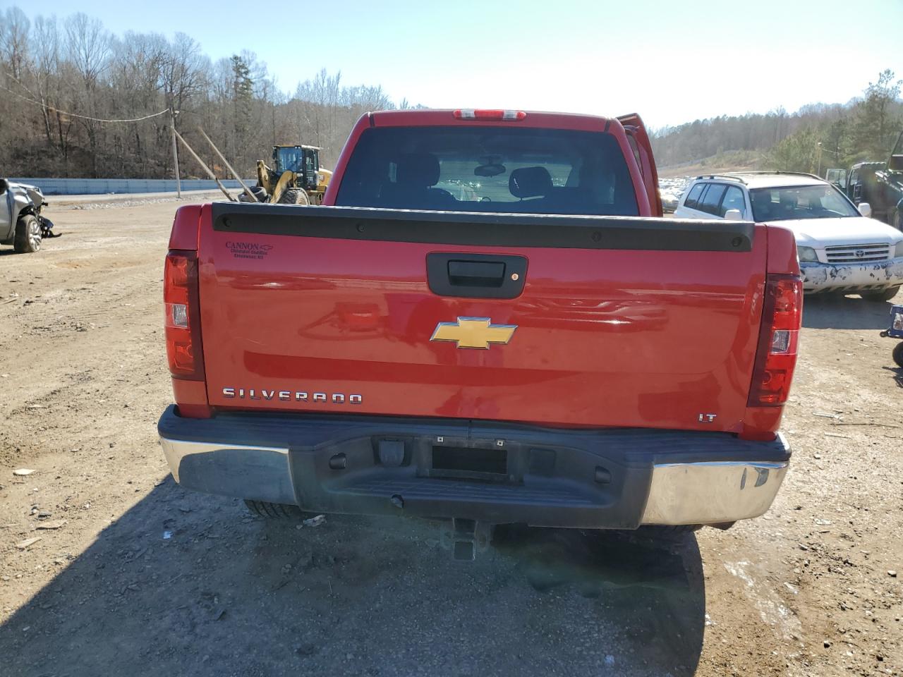 2012 Chevrolet Silverado - Image 6