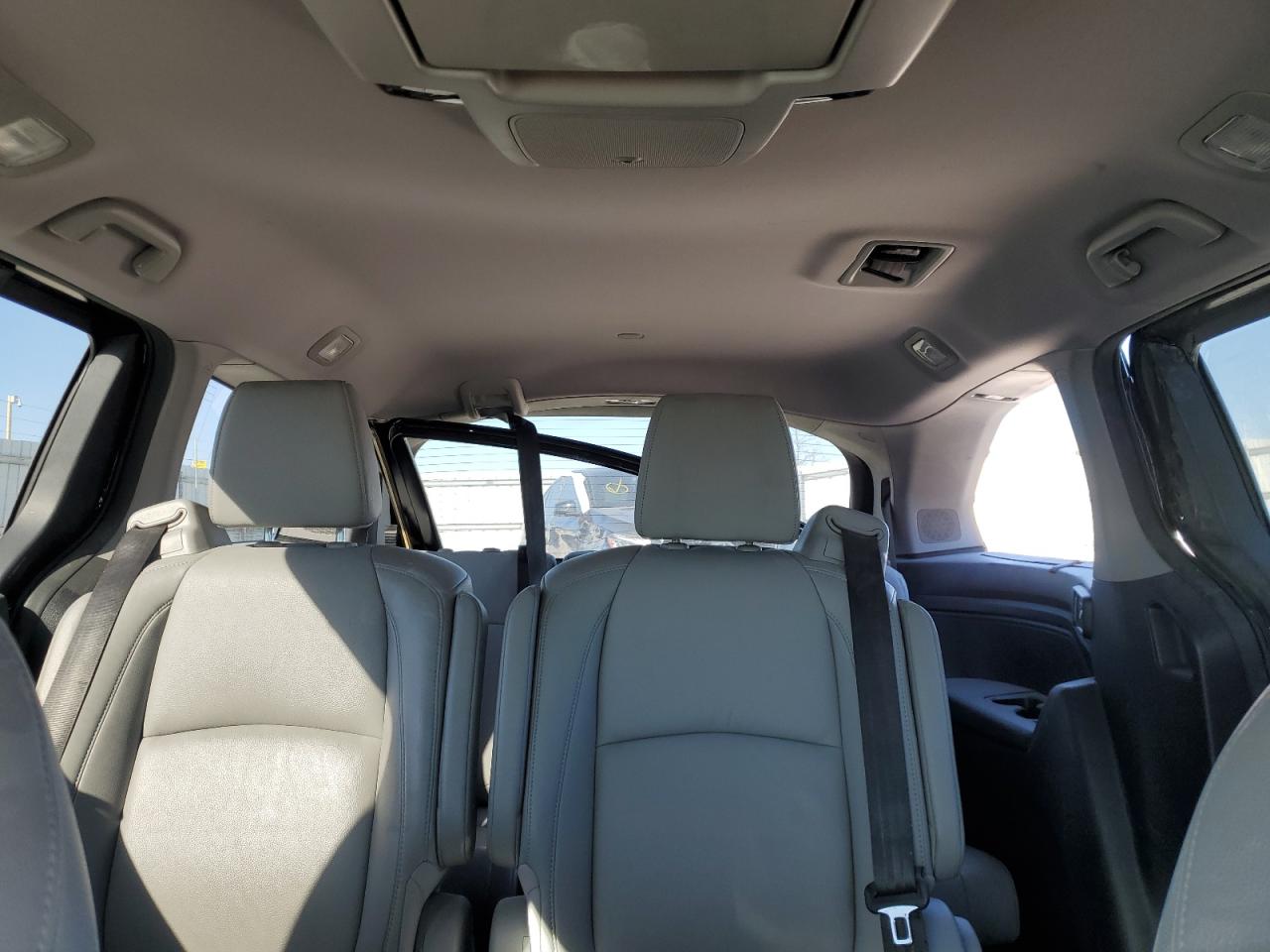 2019 Honda Odyssey - Image 10