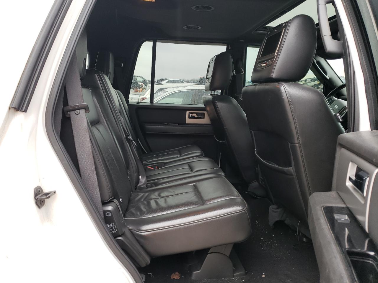 2012 Ford Expedition - Image 11