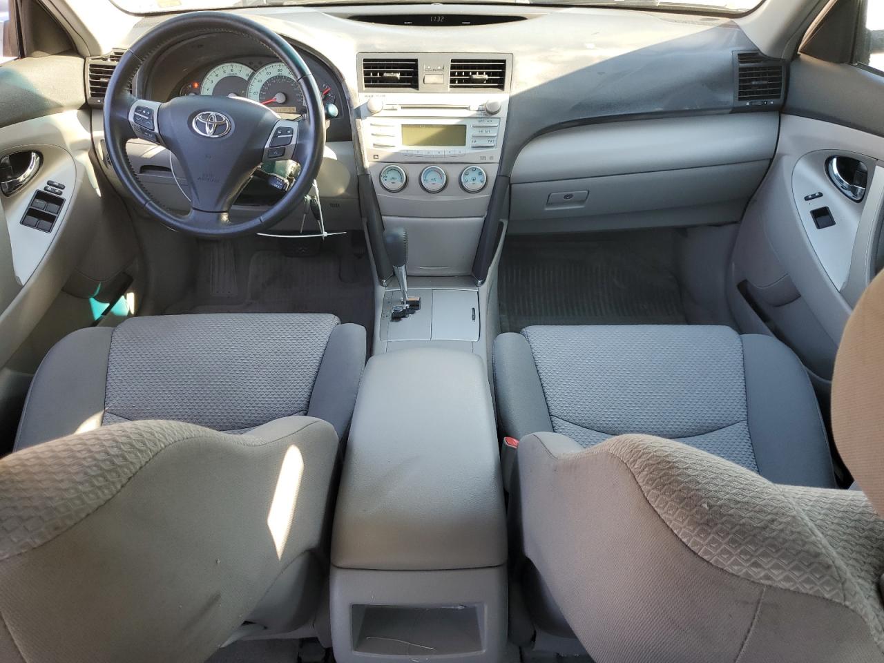2009 Toyota Camry - Image 8