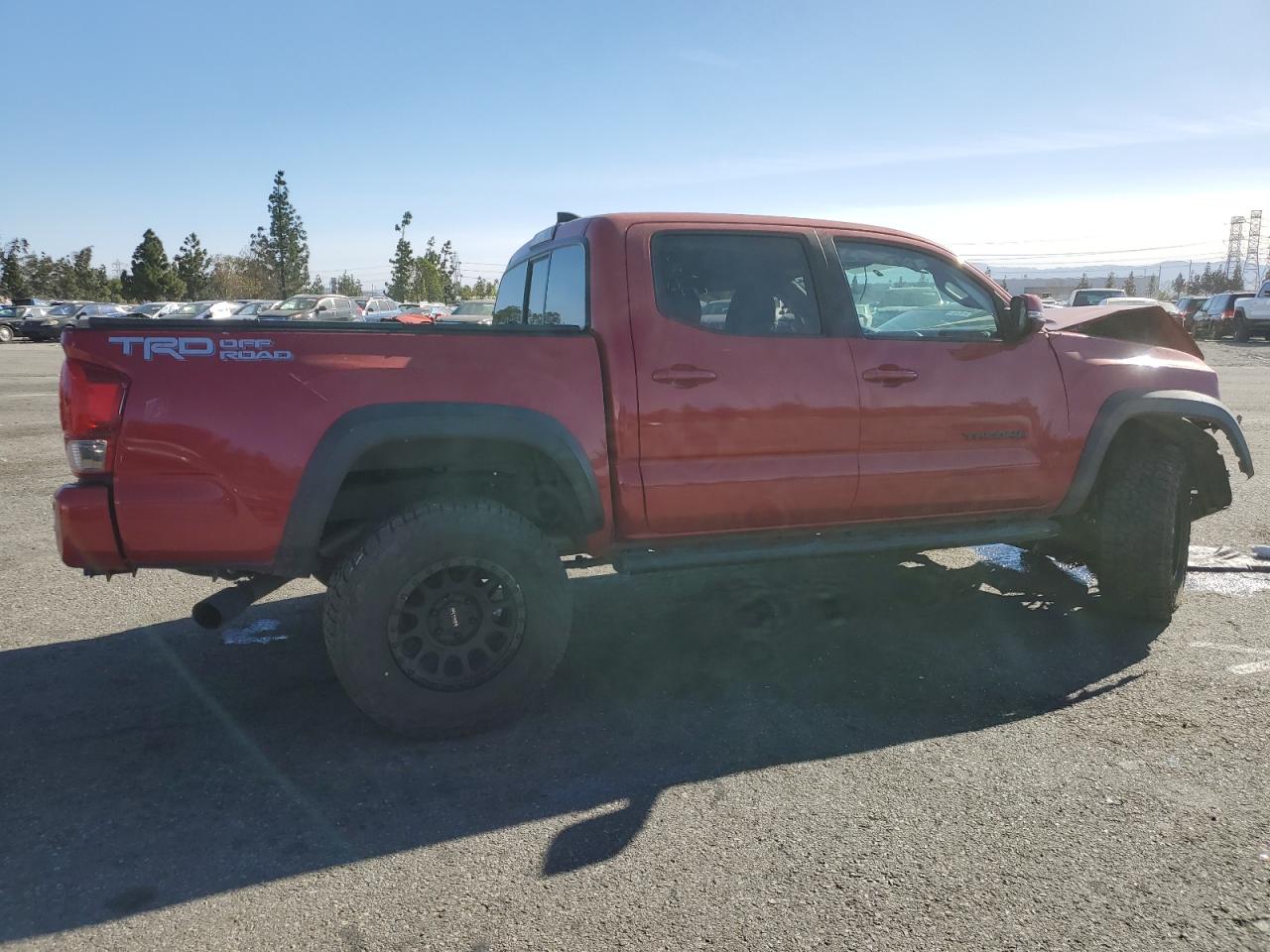 2016 Toyota Tacoma - Image 3