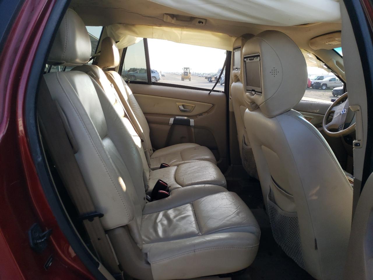 2008 Volvo XC90 - Image 11