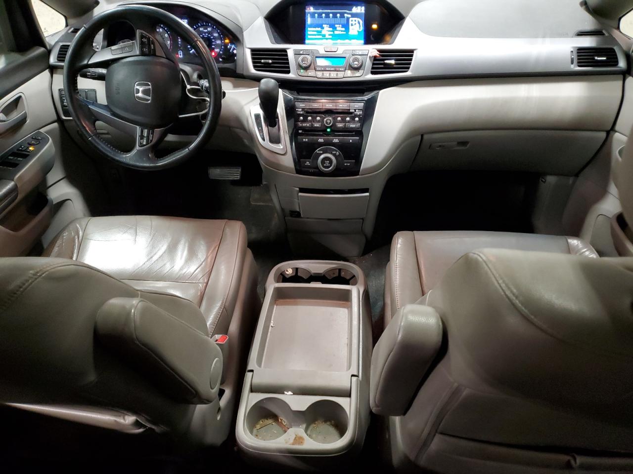 2012 Honda Odyssey - Image 8