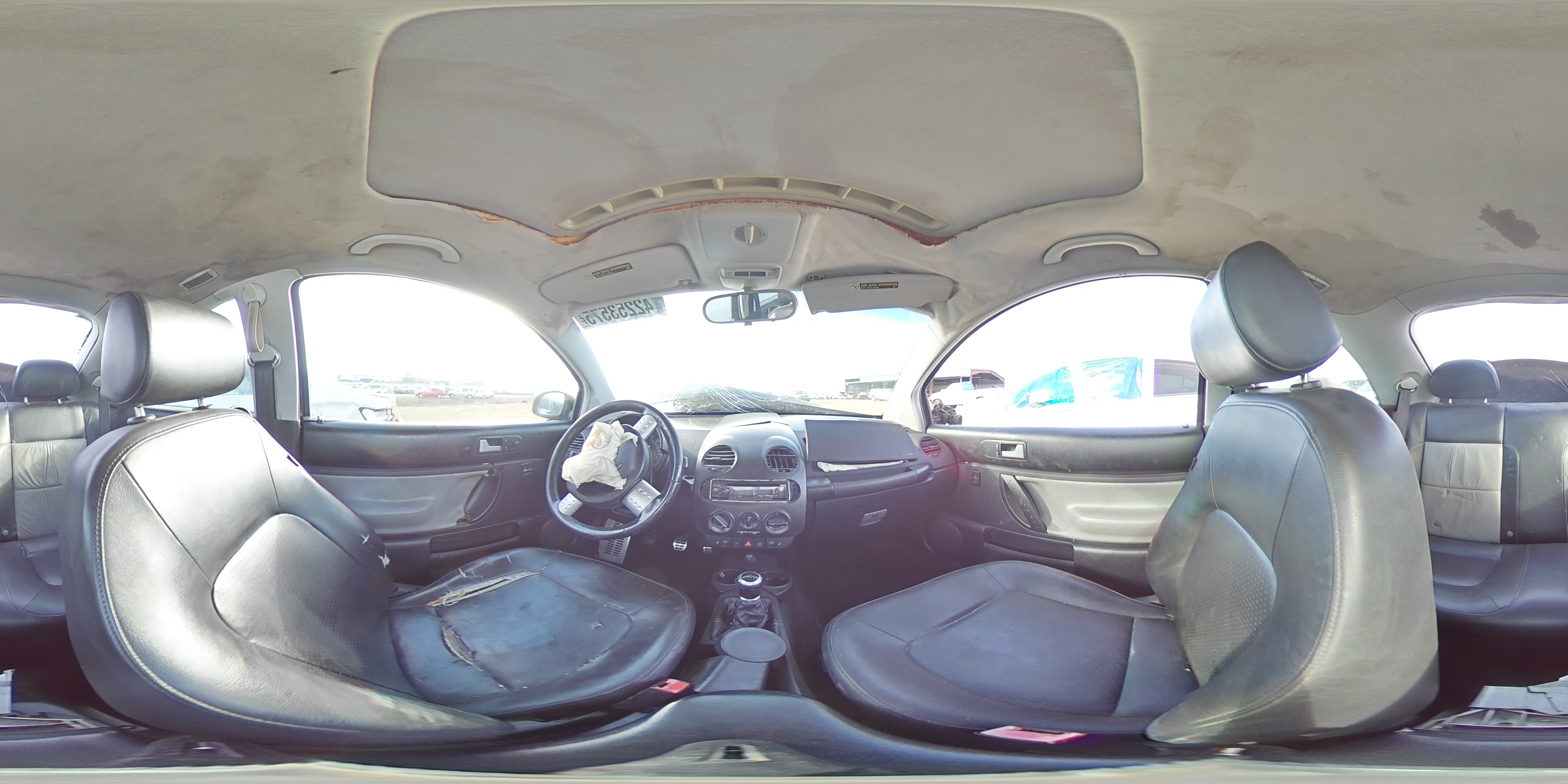 2003 Volkswagen Beetle - Image 13