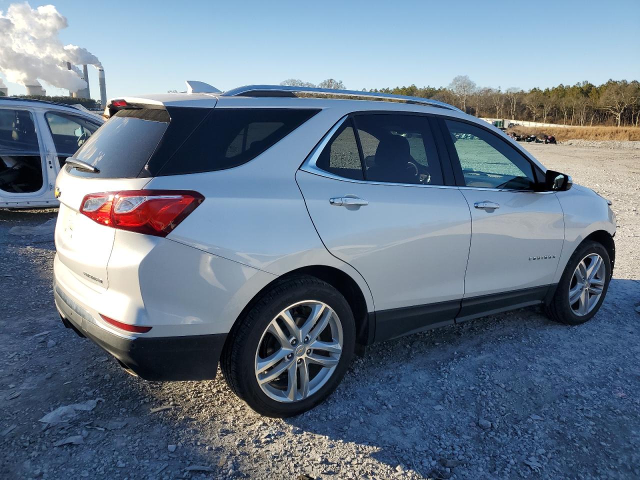 2019 Chevrolet Equinox - Image 3