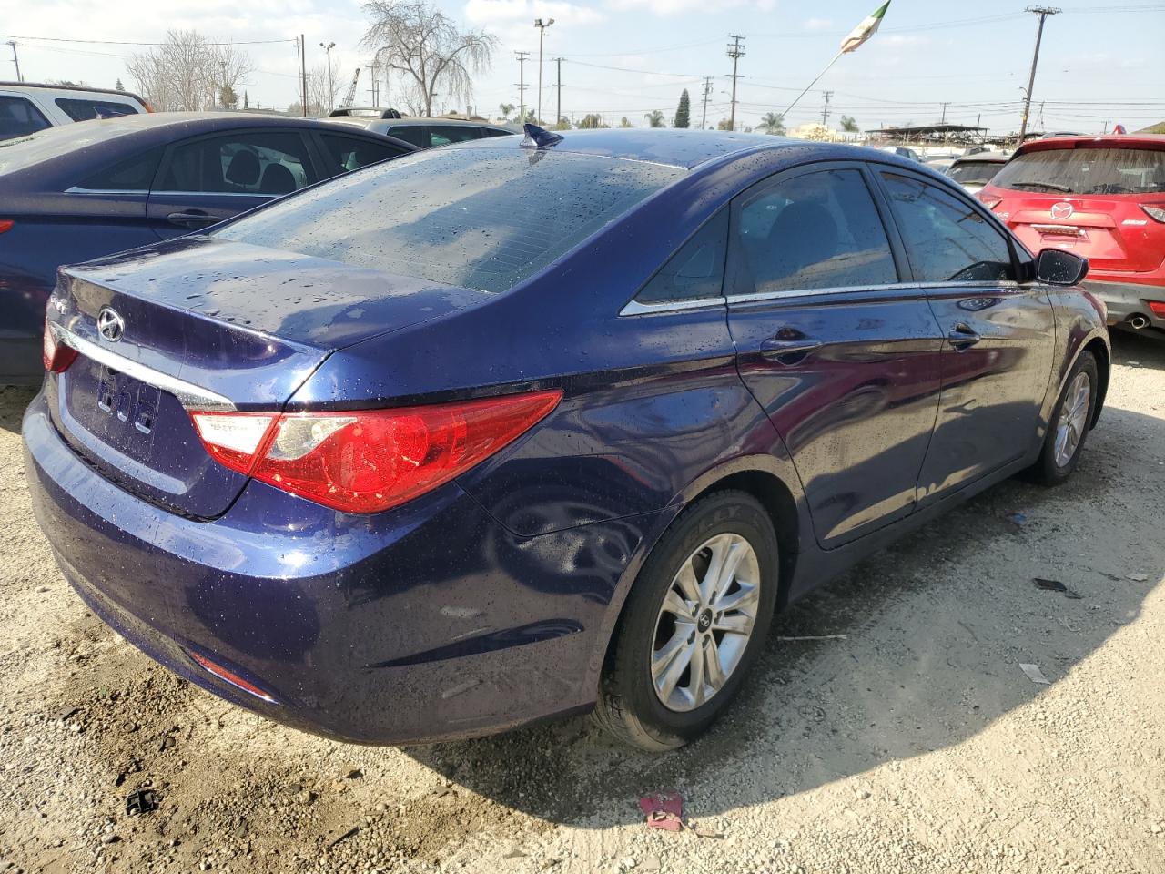 2013 Hyundai Sonata - Image 3