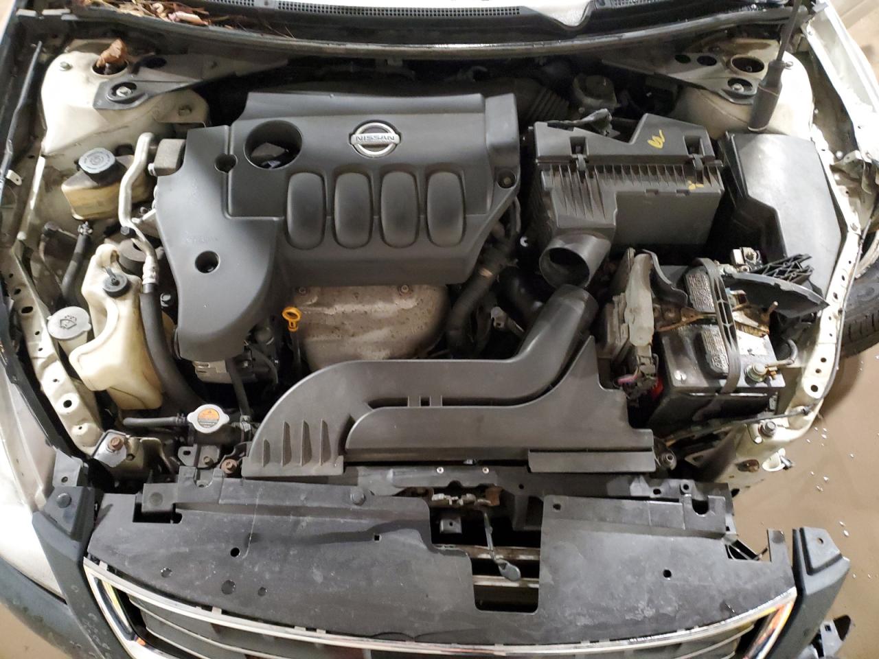 2010 Nissan Altima - Image 11
