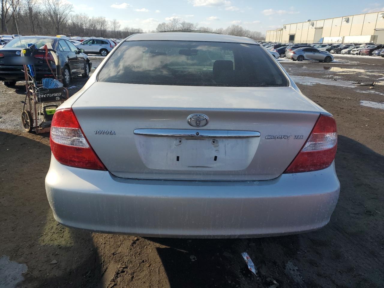 2004 Toyota Camry - Image 6