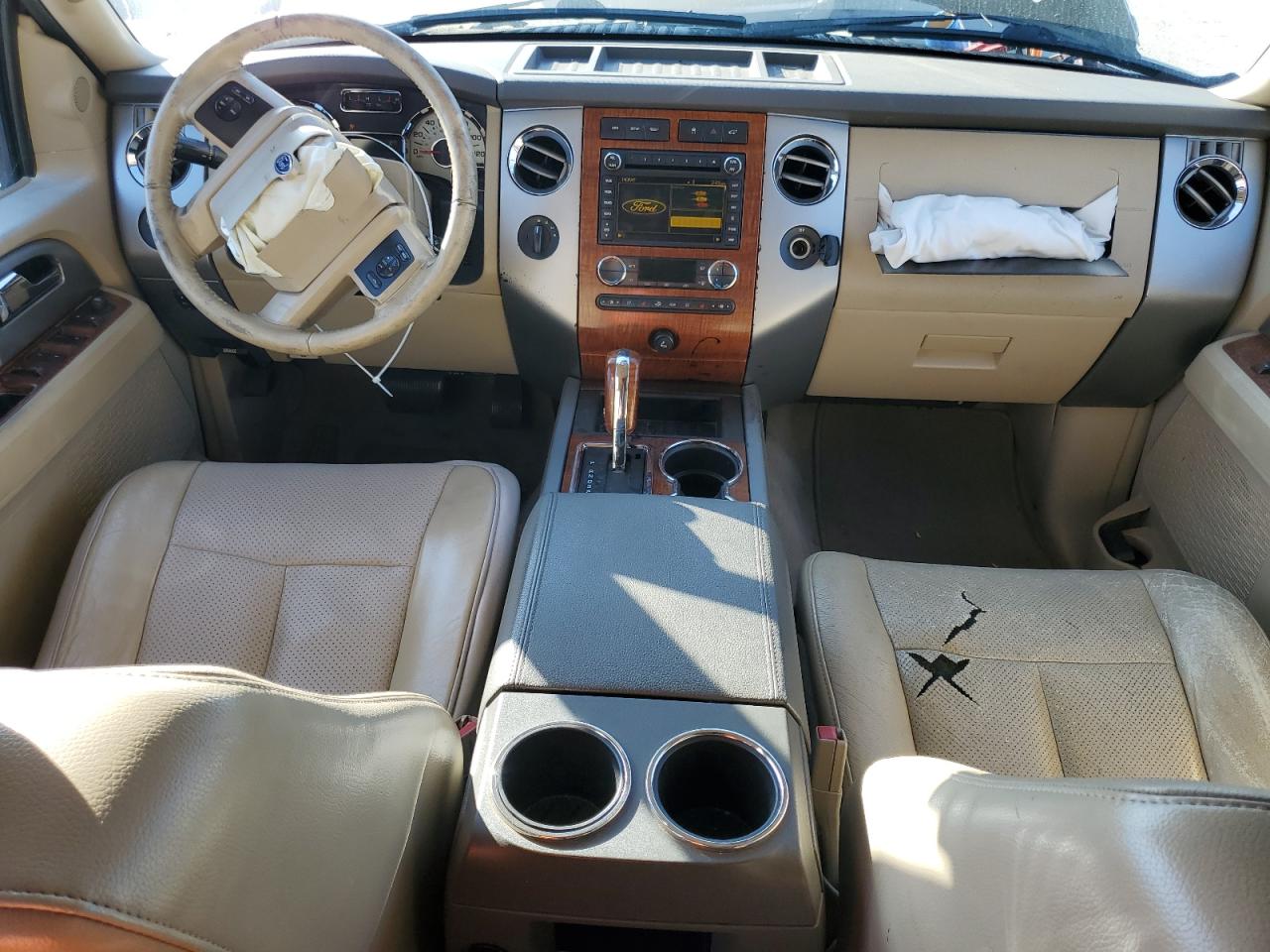 2010 Ford Expedition - Image 8