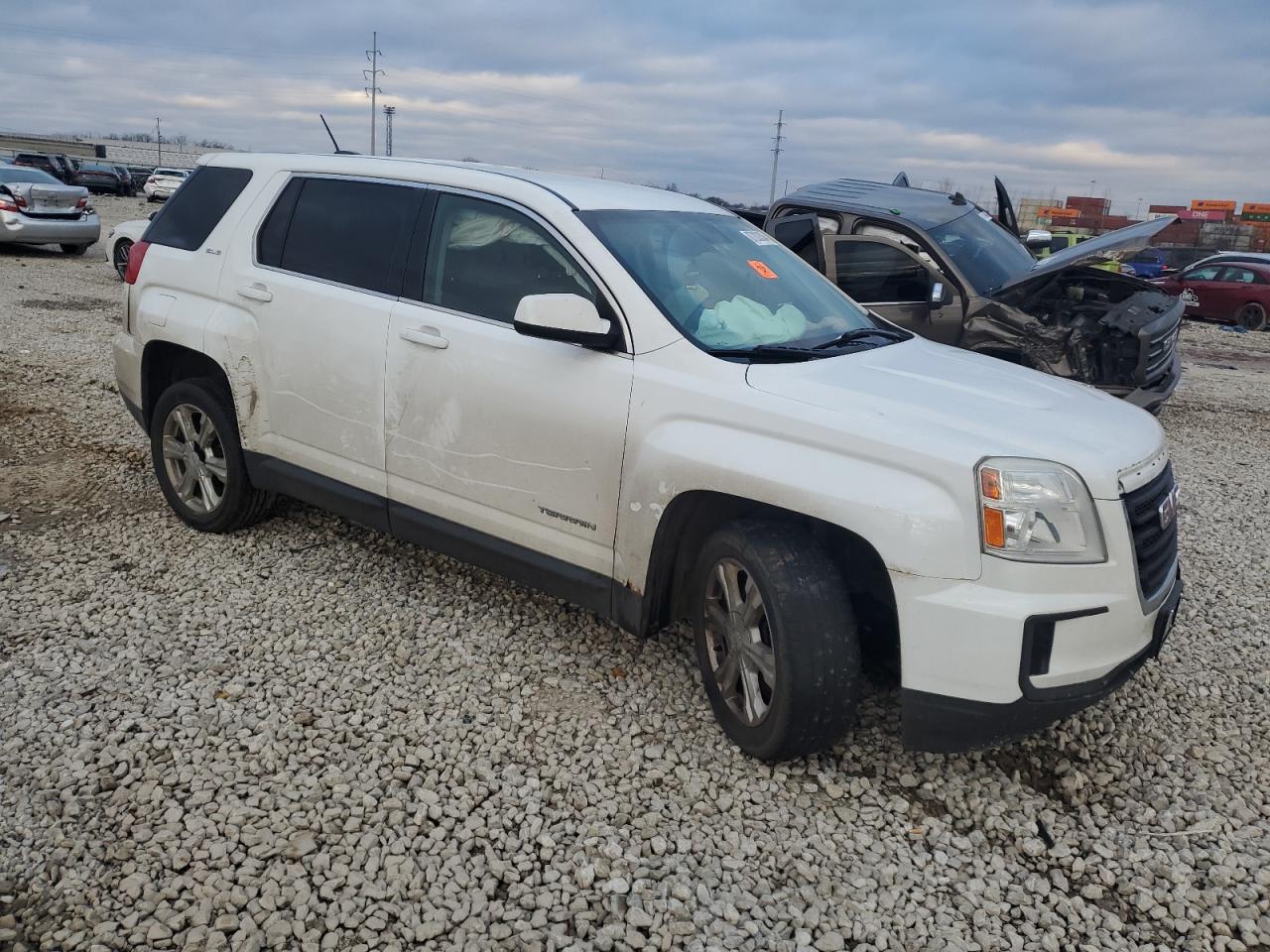 2017 GMC Terrain - Image 4