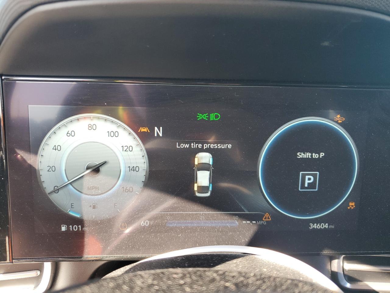 2023 Hyundai Elantra - Image 9