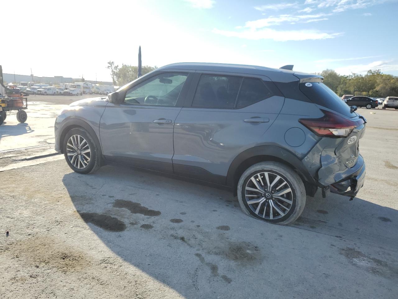 2021 Nissan Kicks - Image 2