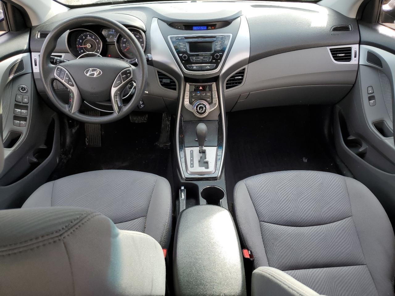 2013 Hyundai Elantra - Image 8