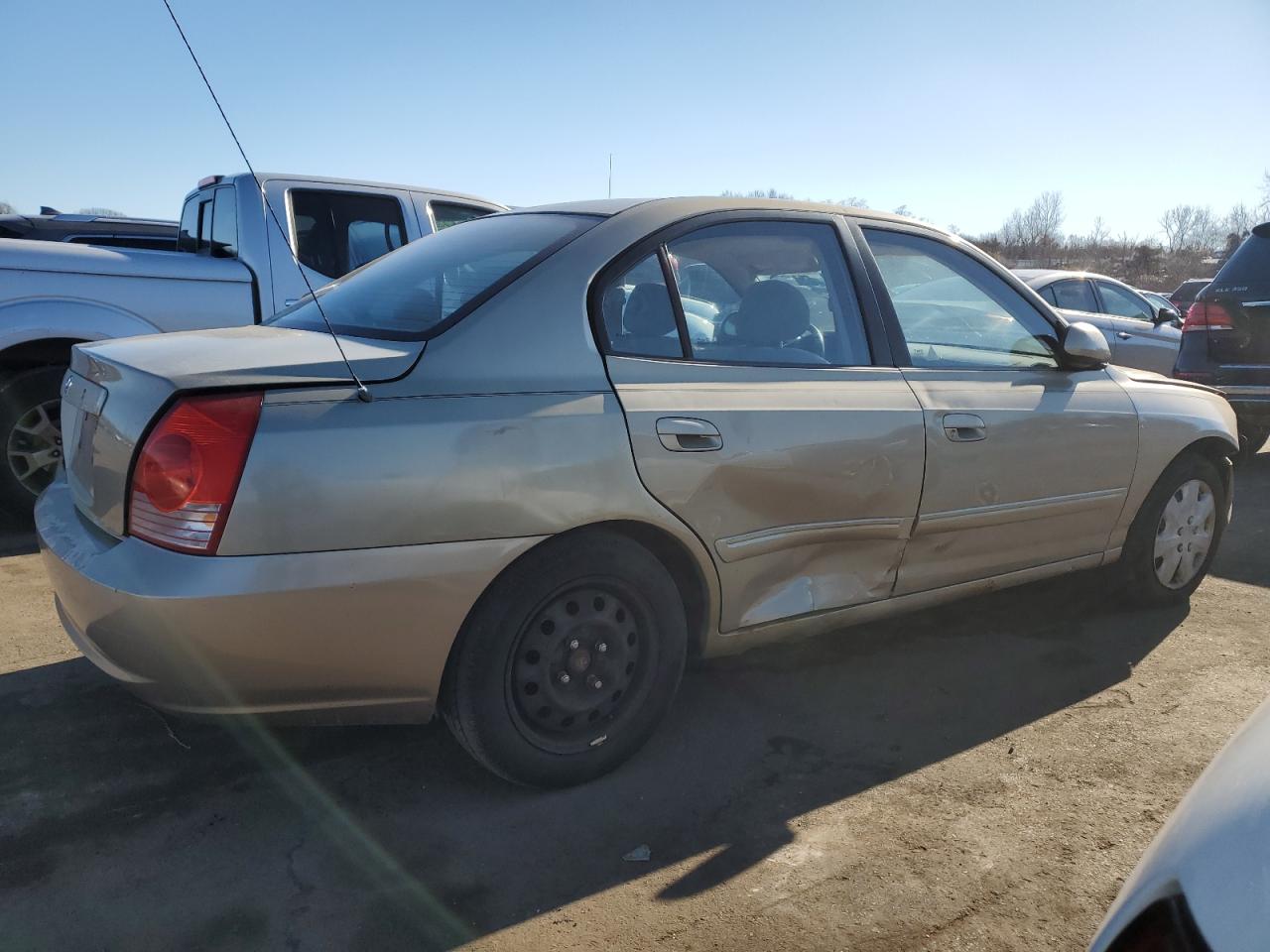 2006 Hyundai Elantra - Image 3