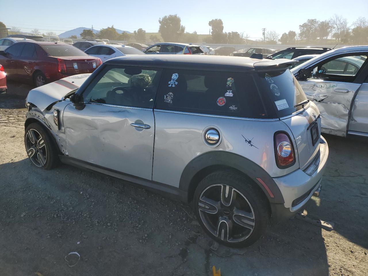 2011 MINI Cooper - Image 2