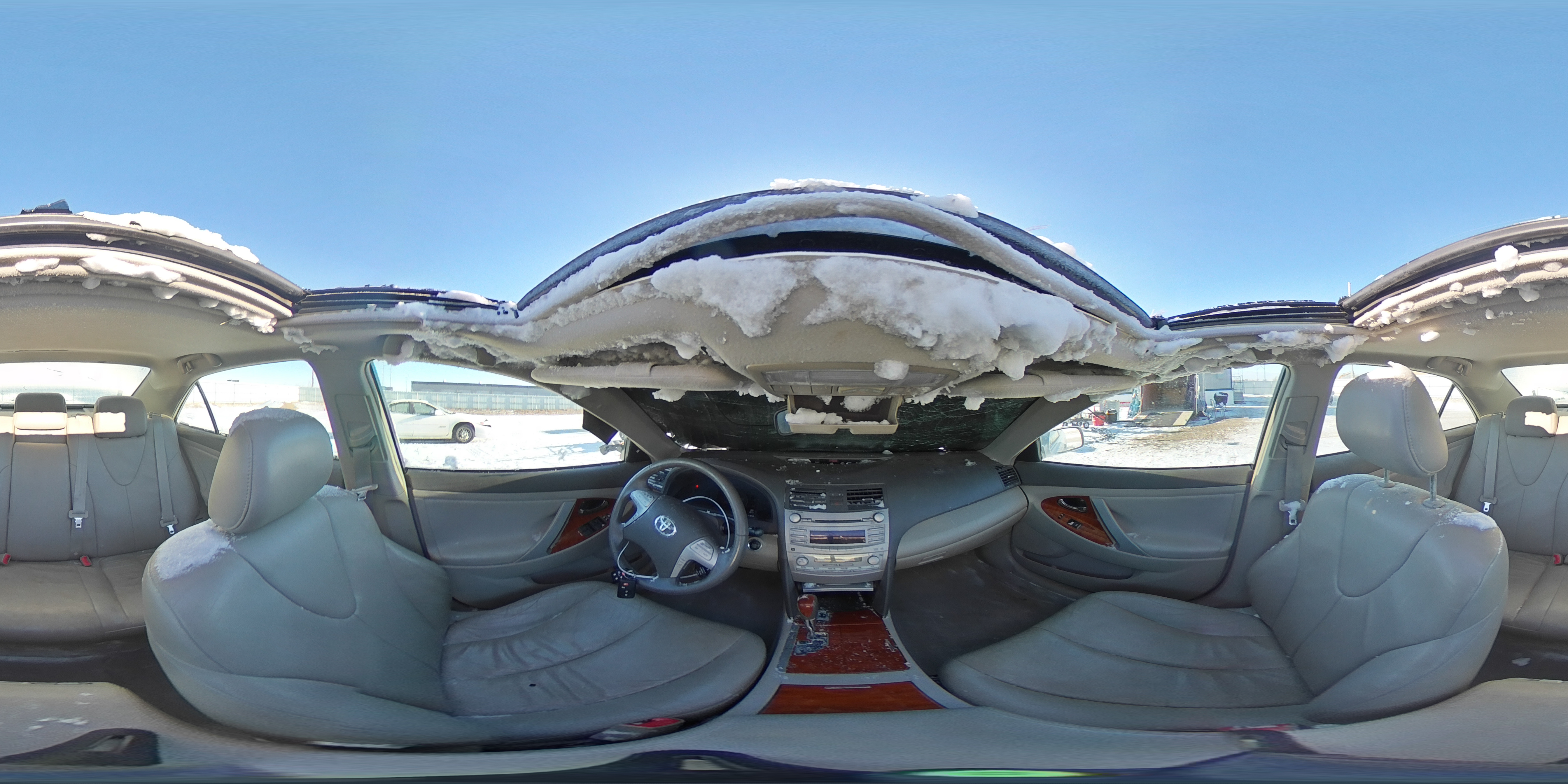 2011 Toyota Camry - Image 12