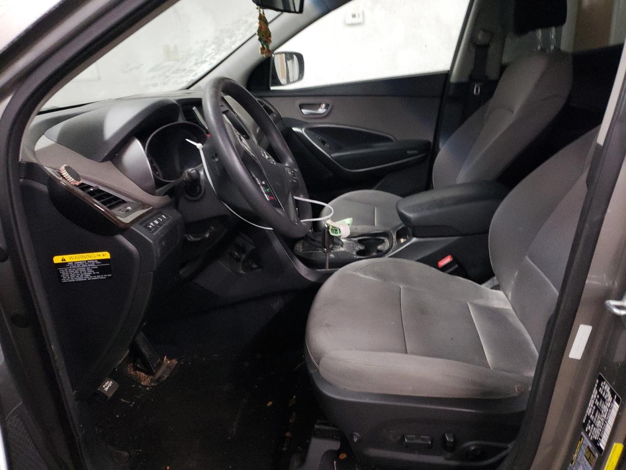 2017 Hyundai Santa Fe - Image 7