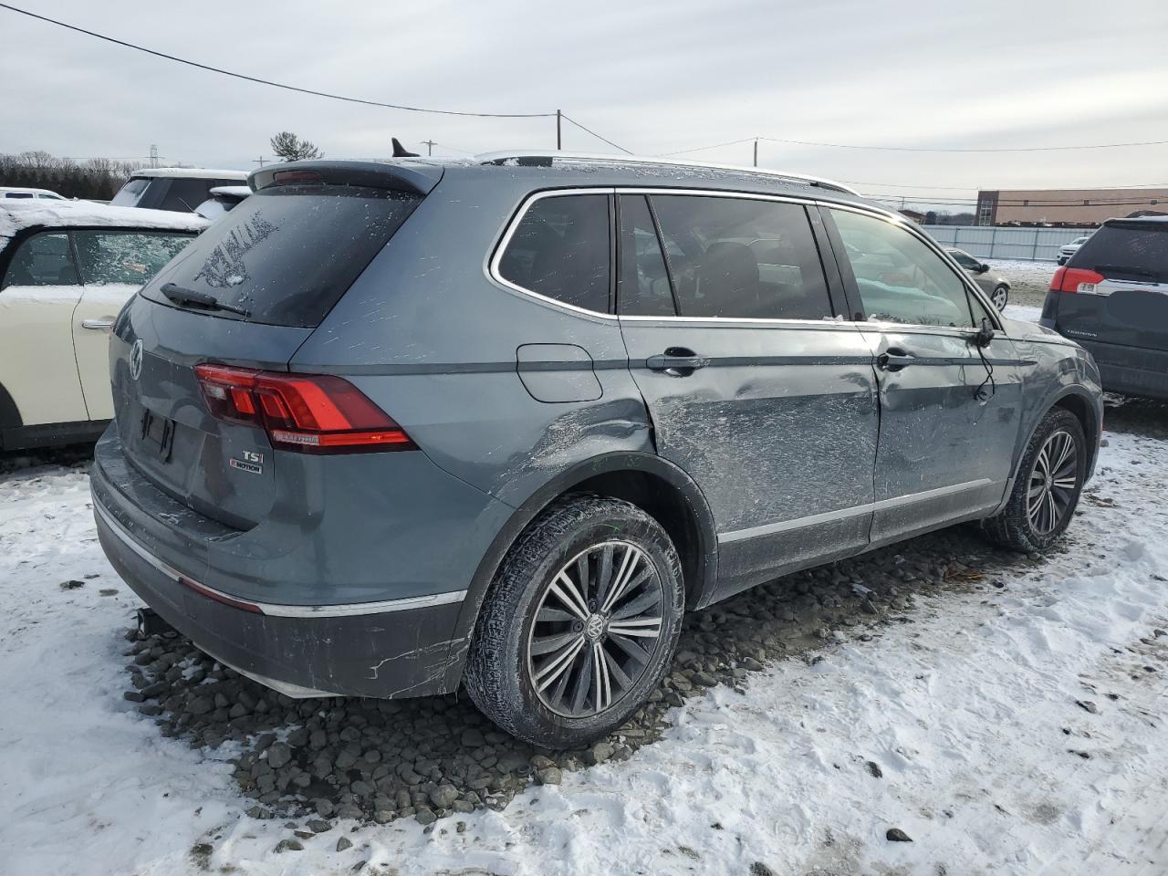 2018 Volkswagen Tiguan - Image 3