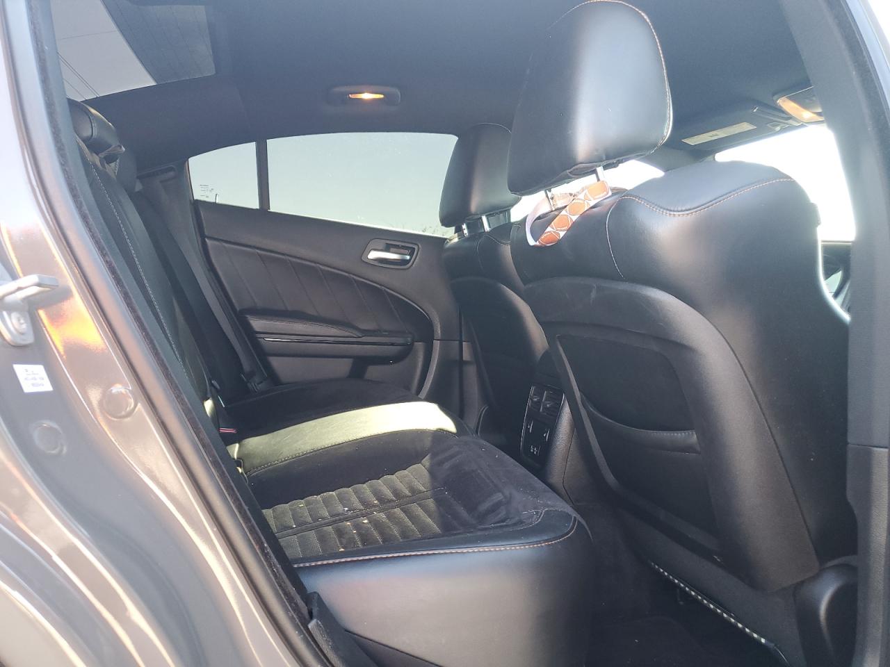 2018 Dodge Charger - Image 10