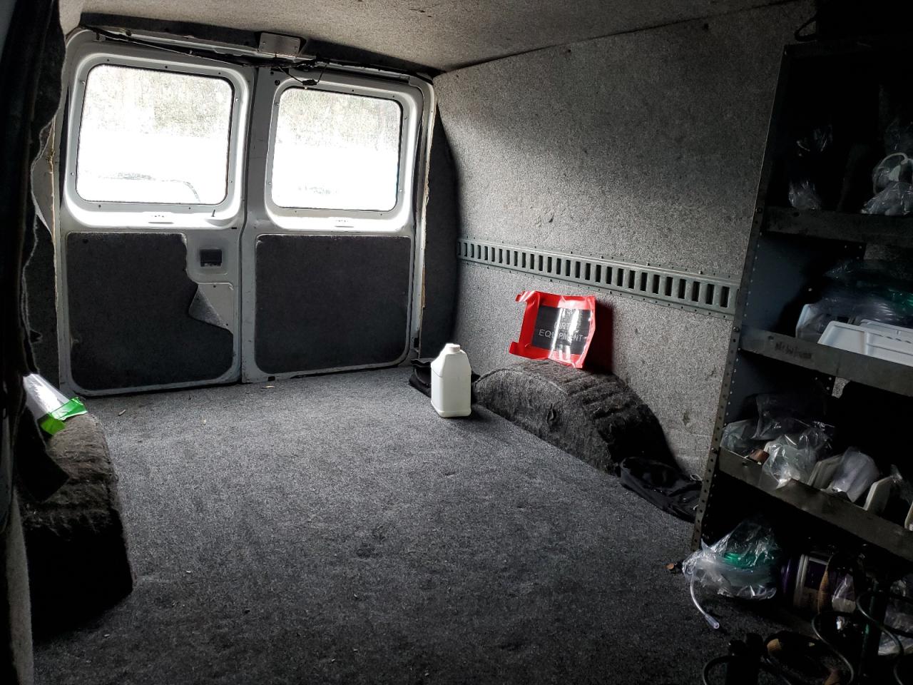 2009 Ford Econoline - Image 11