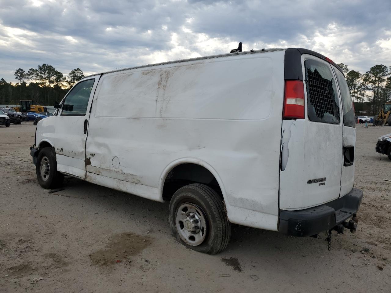 2012 Chevrolet Express - Image 2
