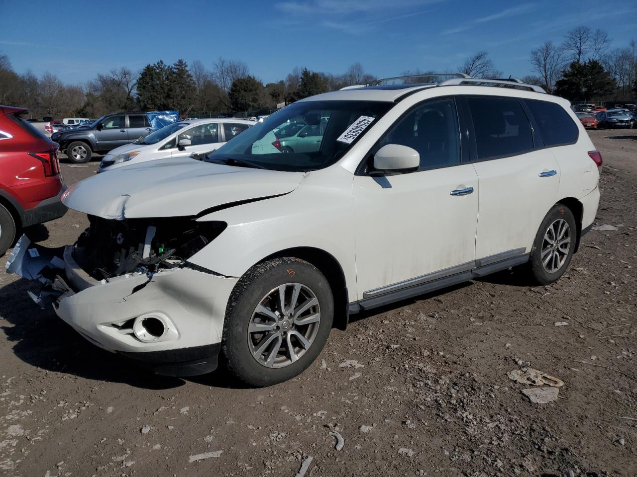 2016 Nissan Pathfinder - Image 1