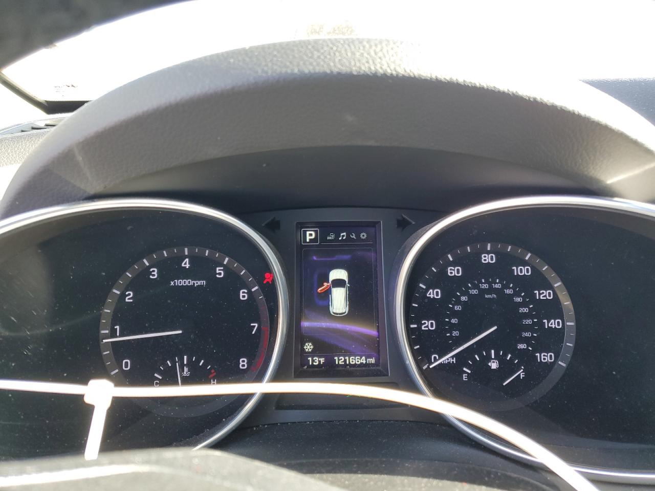 2017 Hyundai Santa Fe - Image 9