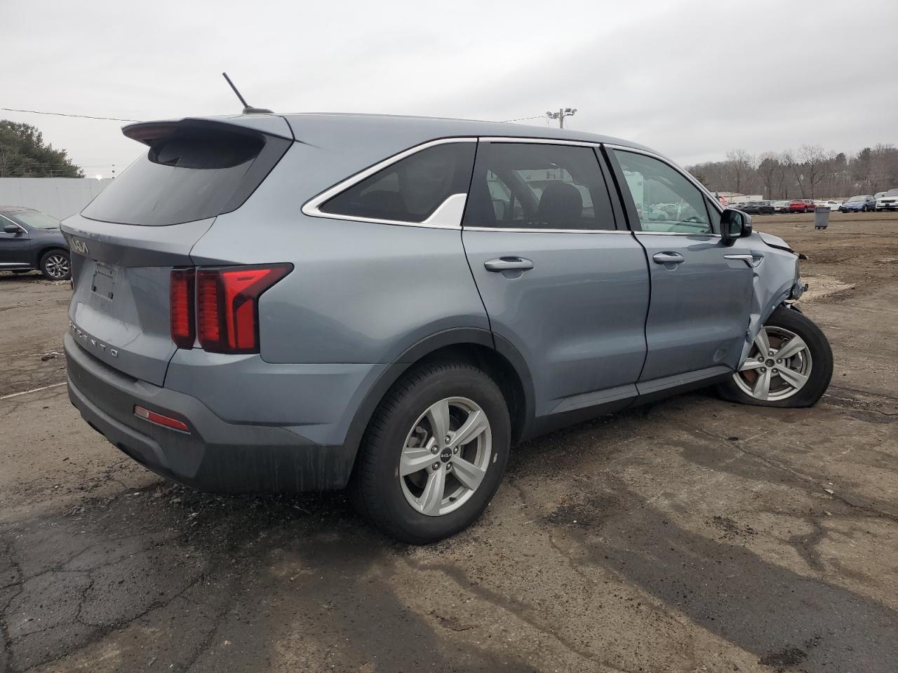 2022 Kia Sorento - Image 3