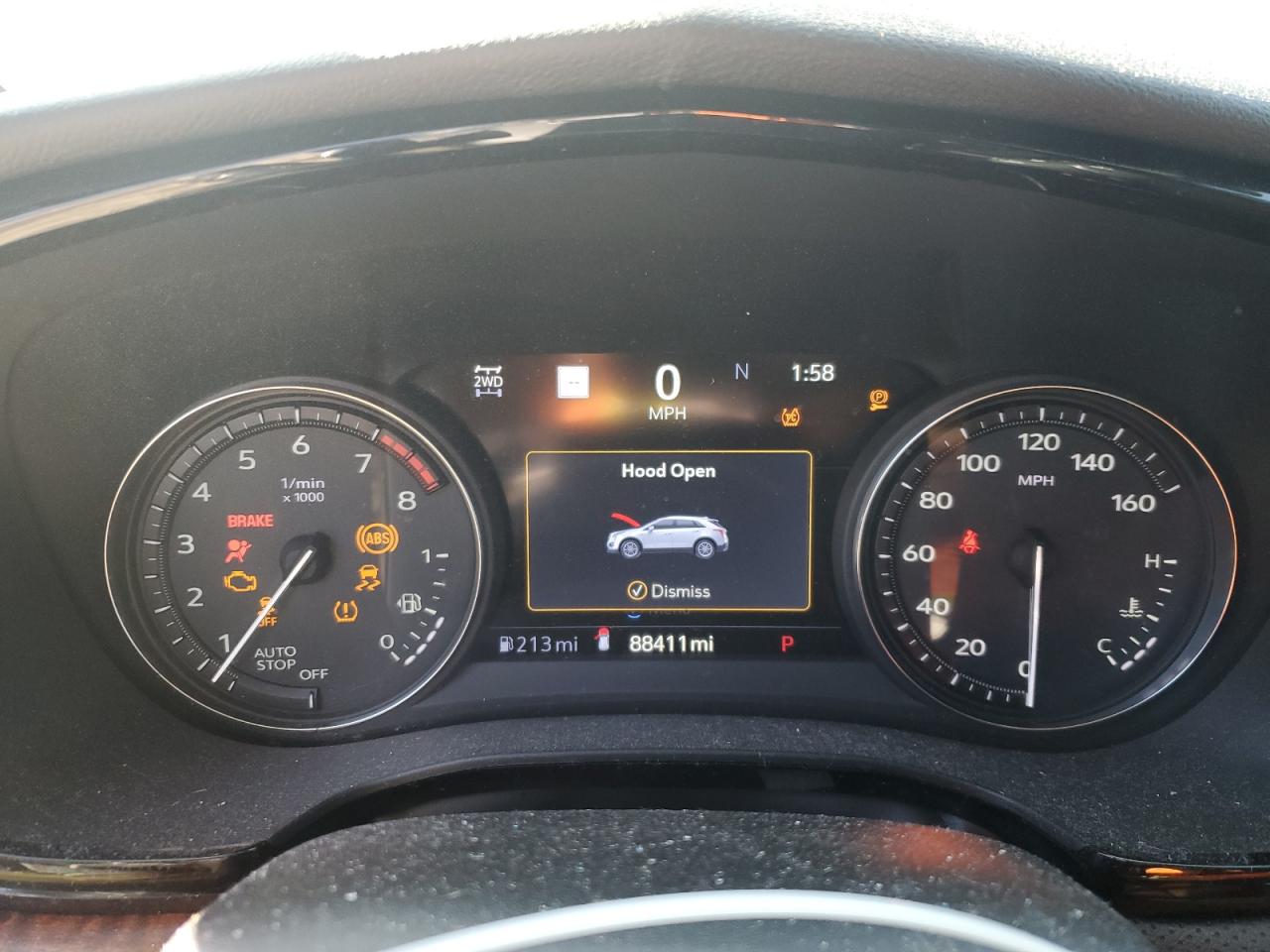 2020 Cadillac XT5 - Image 9