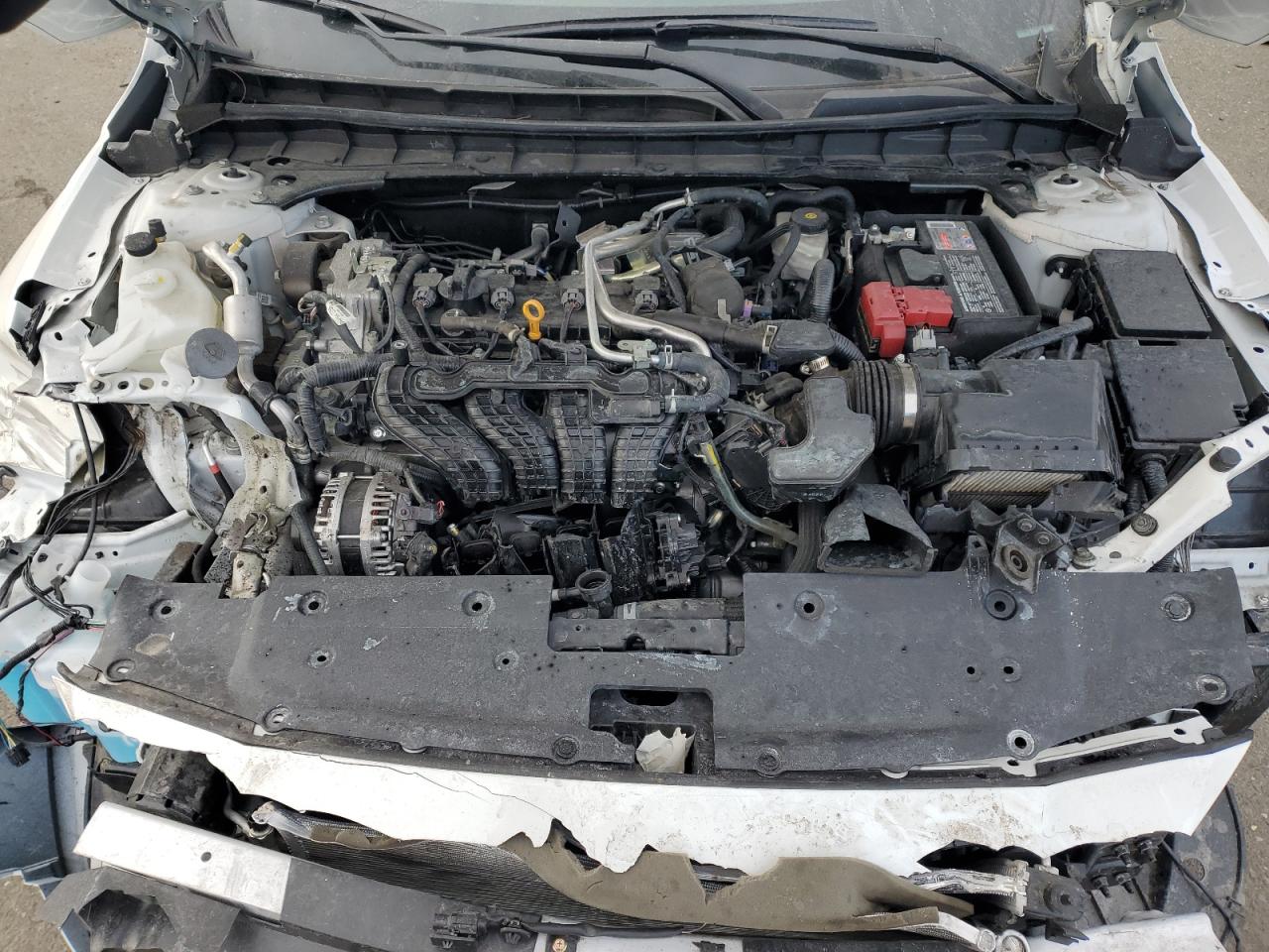 2024 Nissan Altima - Image 12