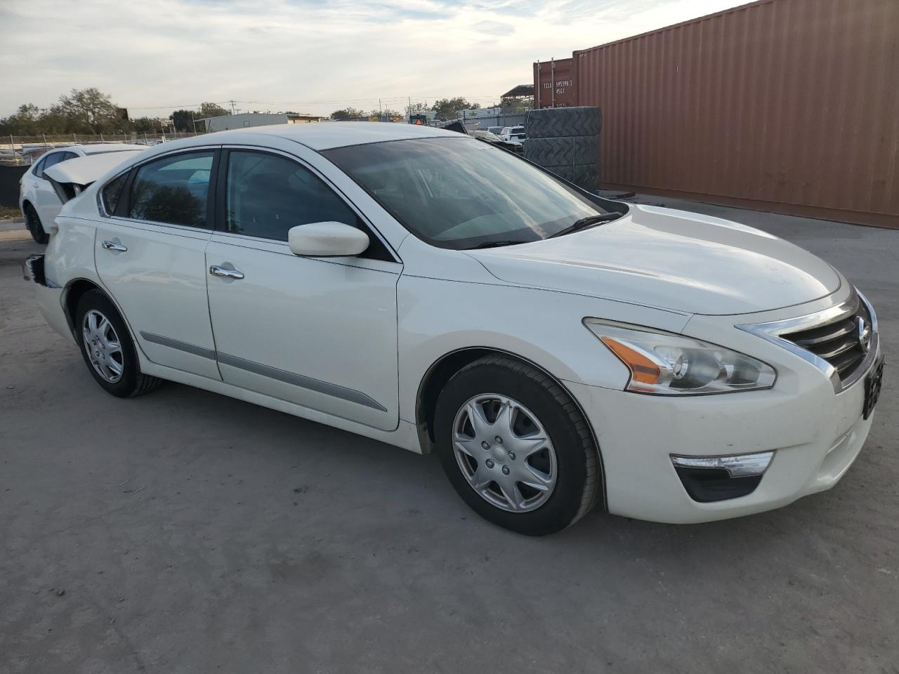 2014 Nissan Altima - Image 4